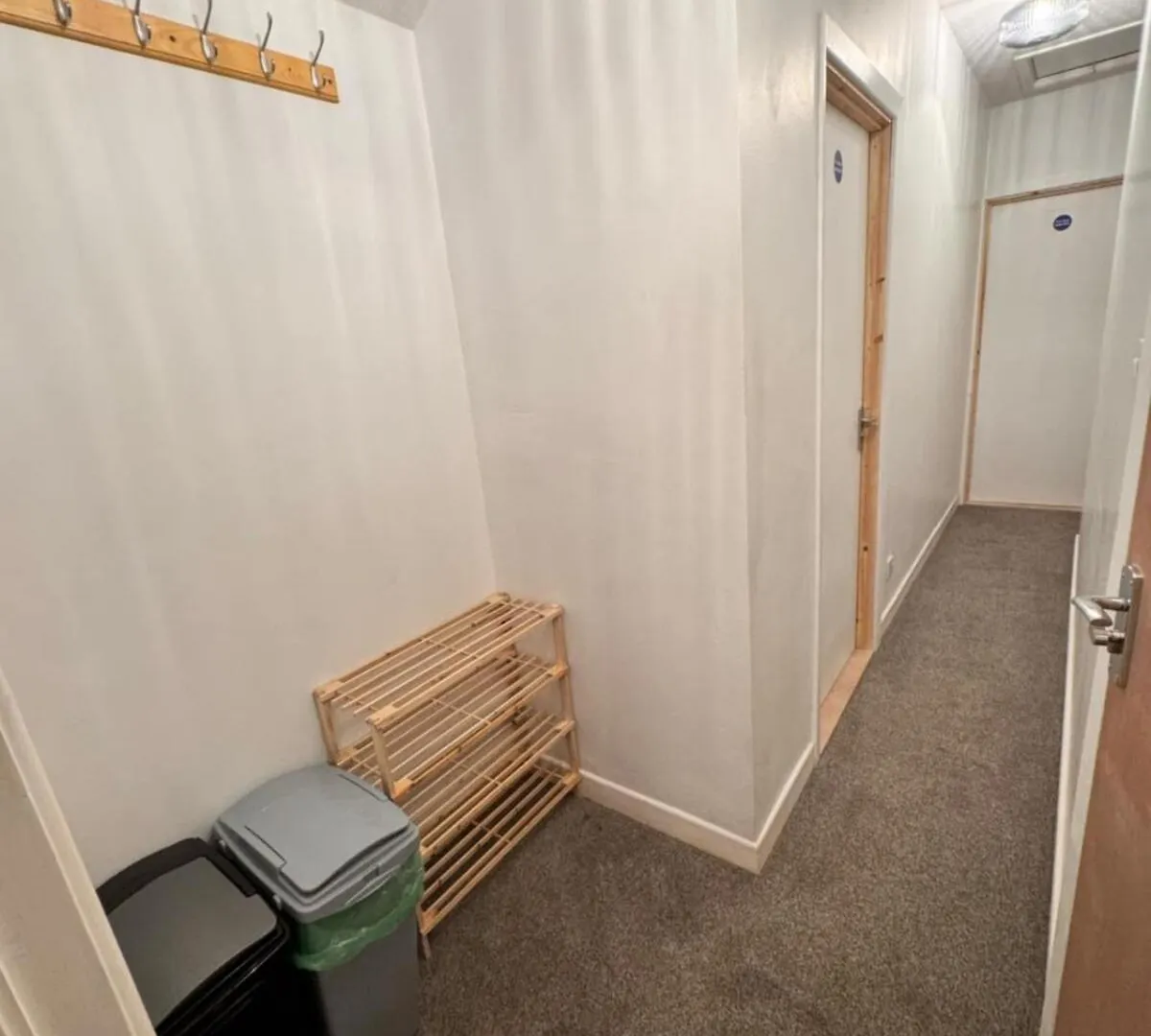 One Bedroom Apartment - Swansea Centre & Train Stn