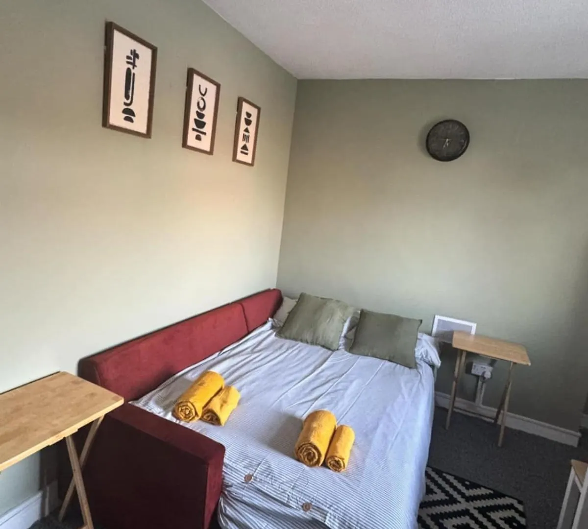 One Bedroom Apartment - Swansea Centre & Train Stn 0*,