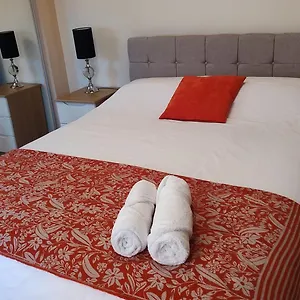 Baystays Scenic View Apartment